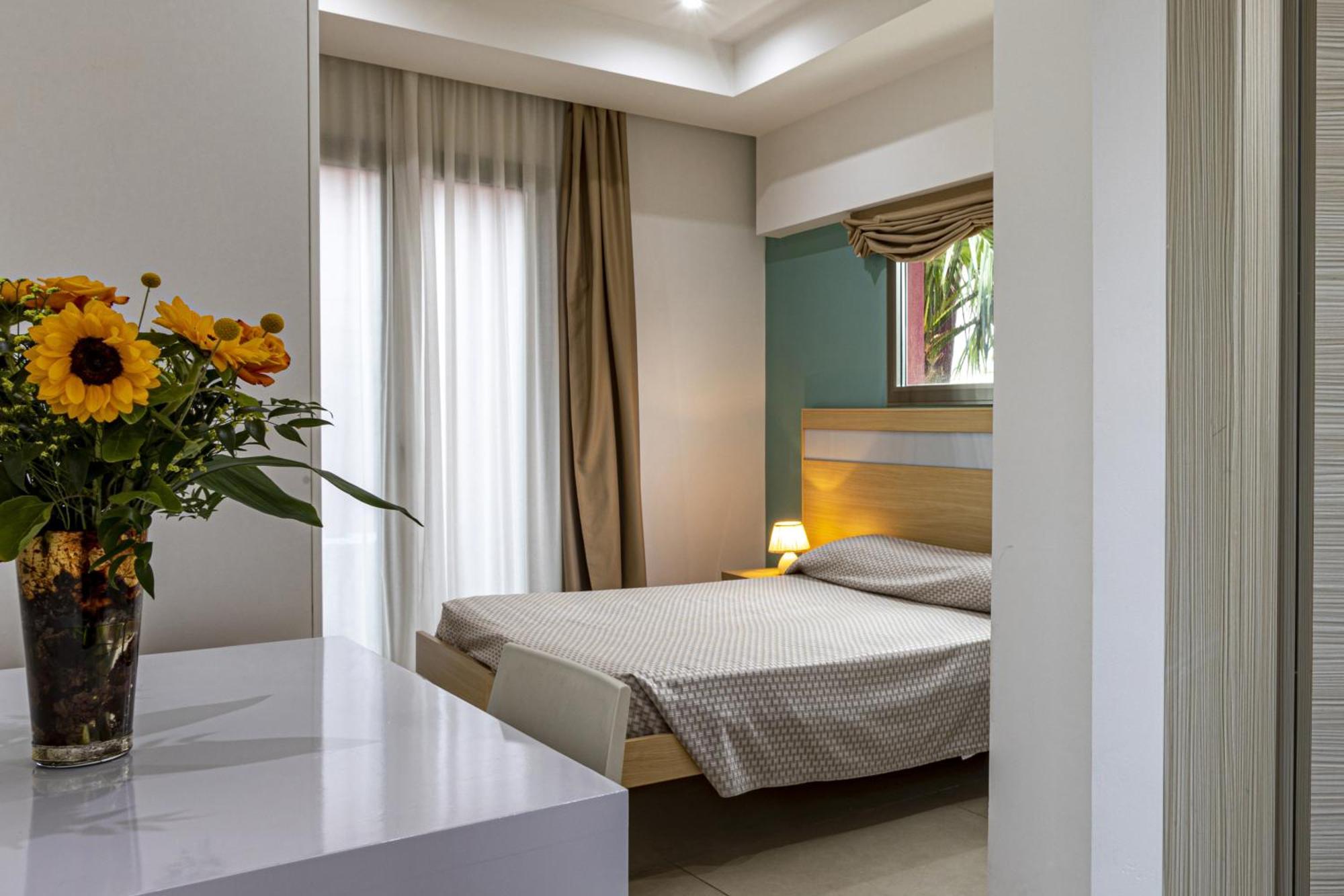 Albatros Hotel Szirakúza Kültér fotó
