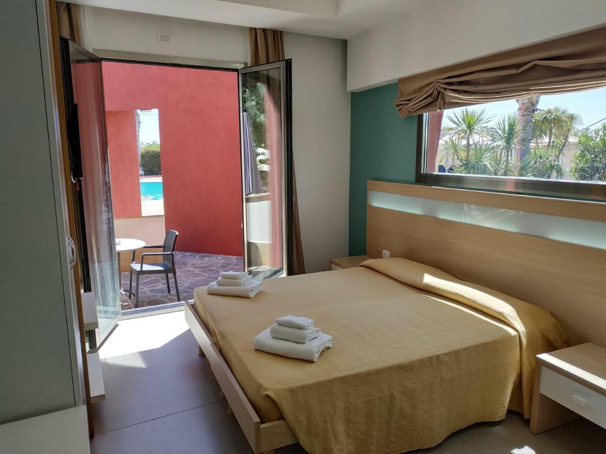 Albatros Hotel Szirakúza Kültér fotó